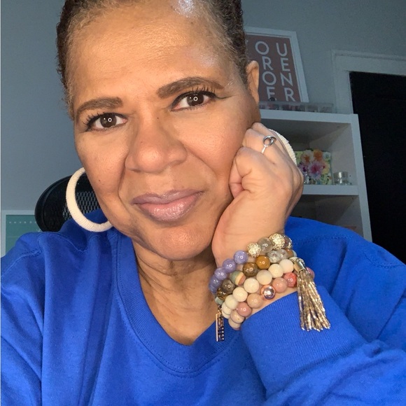 💖Women’s Plus Size💖 Like to be notified when I go live!!😊 - Picture 4 of 8